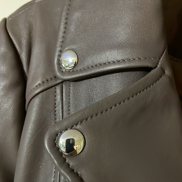 London Fog 100% LEATHER Shell. 100% Polyester Lining. - Picture 4 of 8